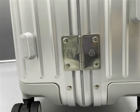 fake rimowa online